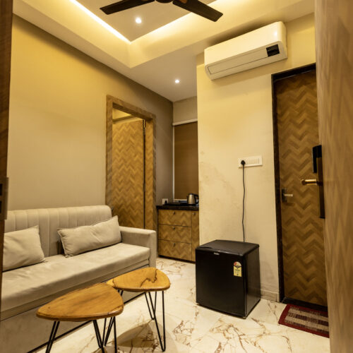 Vijaya’s Homestay Luxurious Service Apartments 103